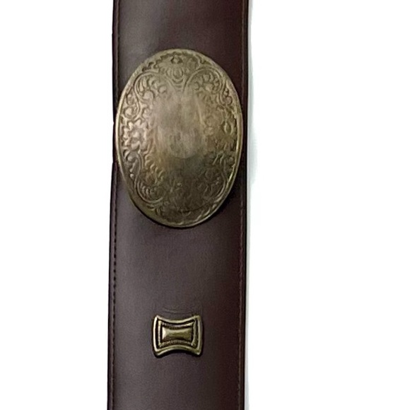 Vintage Avignon Genuine Leather Brown Belt with Ornate Brass, made in the USA - Picture 6 of 9